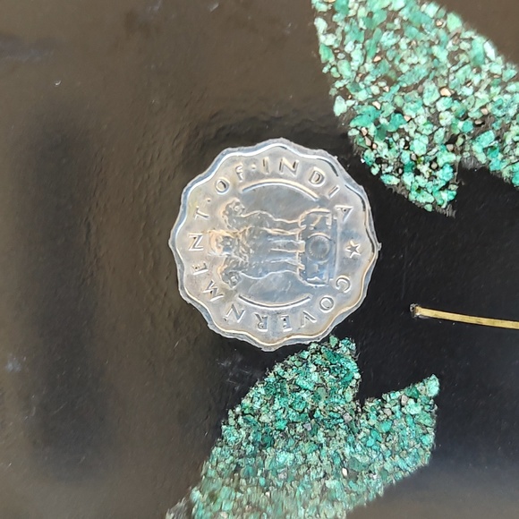 Vintage Couroc Tray, Black Resin Tray, Leaf Design with International Coins | - Picture 7 of 8